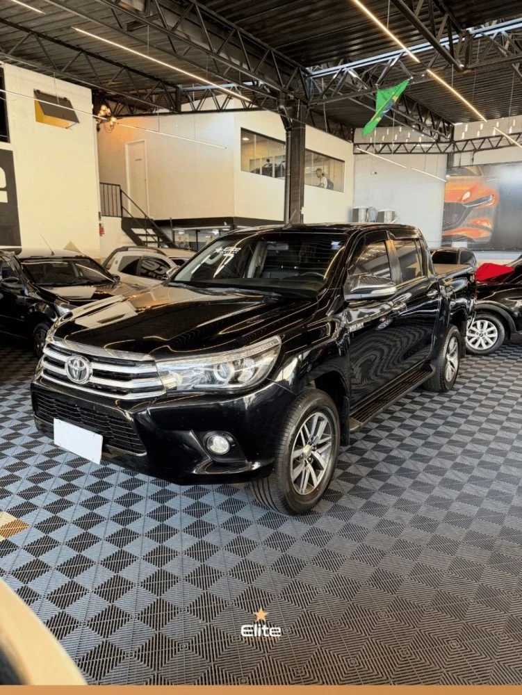 Toyota Hilux CD SRX 4x4 2.8 TDI 16V Diesel Aut.